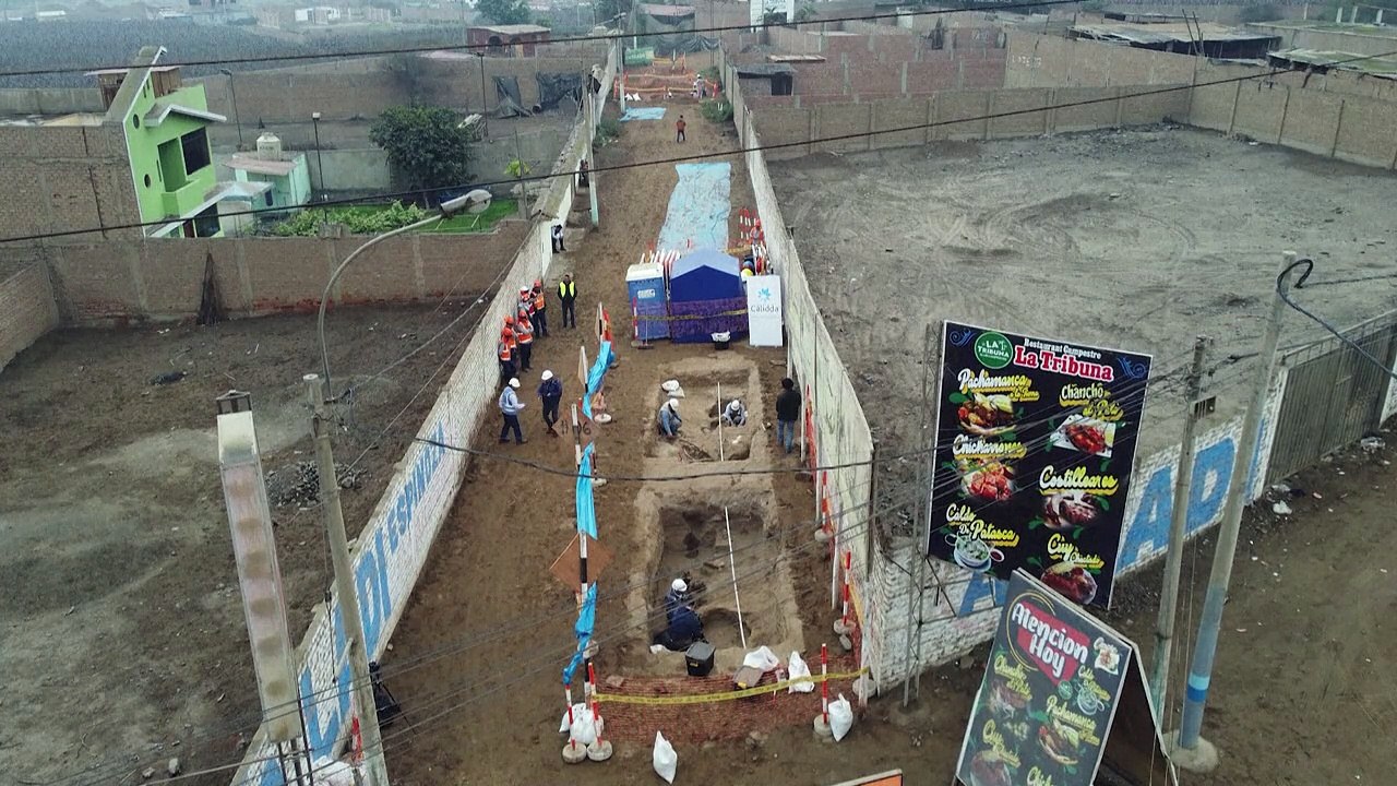 Obreros de gas descubren fortuitamente ocho tumbas prehispánicas en Perú