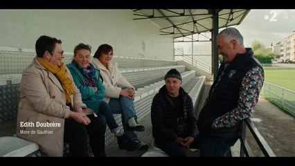 Extrait de l'émission "Premières danses : Antoine Dupont, des copains et un ballon" diffusée sur France 2