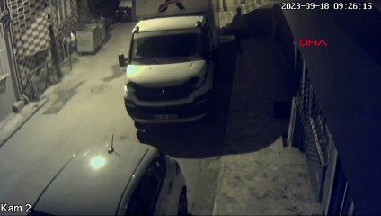 Şişli'de Kamyonetten Hırsızlık Yapan Şüpheli Yakalandı