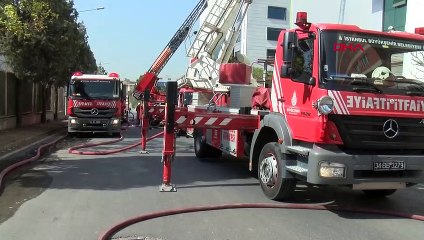 Tuzla'da Endüstriyel Yağ Fabrikasında Yangın Çıktı