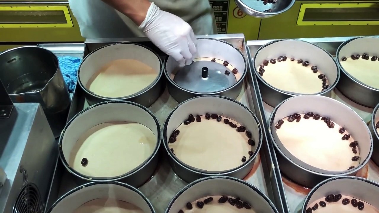 Cheese cake from Osaka Japan - Japanese Street Food