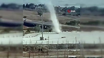 Çatalca'da Rüzgarın Şiddetiyle Oluşan Hortum Paniğe Neden Oldu