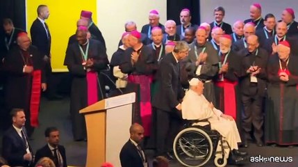 Francesco a Marsiglia: chi rischia la vita in mare non ? un invasore