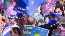 A Londra la marcia contro la Brexit per tornare nell'Ue