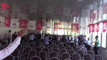 Siirt'te CHP İl Kongresi'nde arbede: İki gözaltı