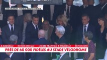 Le couple présidentiel est arrivé au Vélodrome, avec la Première Ministre Élisabeth Borne, le ministre de l'Intérieur Gérald Darmanin et le maire de Marseille, Benoît Payan