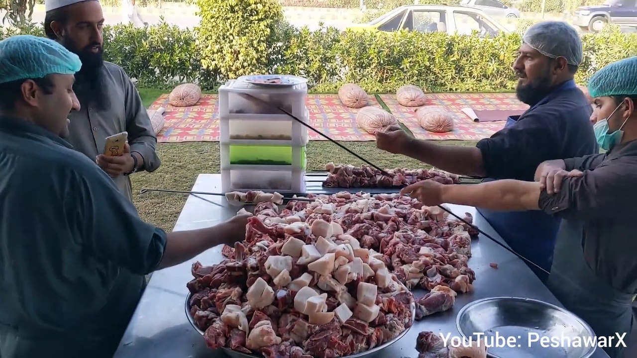 Peshawari Dum Pukht - Street Food in Pakistan - Mutton Karahi Recipe - Peshawari Mutton Karahi & BBQ