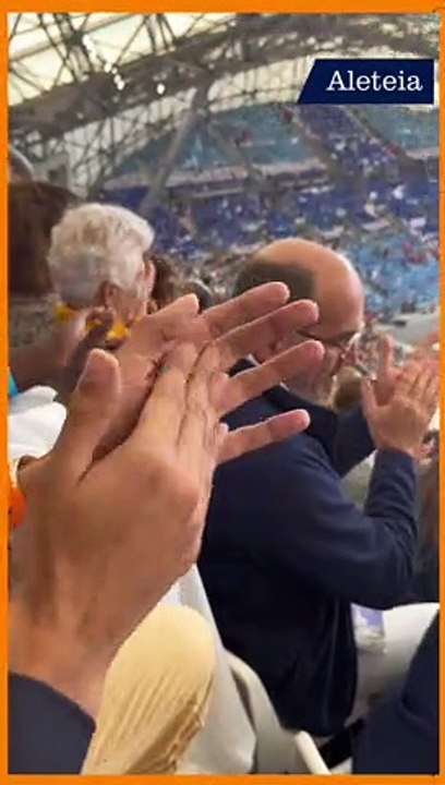 L'ambiance avant d'accueillir le Pape François au stade Vélodrome