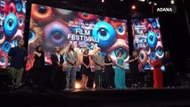 Jüri üyelerinin sansür karşıtı açıklaması Altın Koza Film Festivali ödül törenine damga vurdu