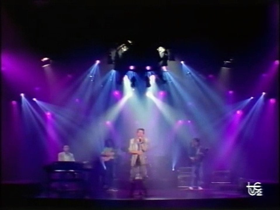 Maquina! Earth's Daughter Founded by Jordi Batiste (bass, flute), Enric Herrera (organ), Lluís "Luigi" Cabanach (guitar), and Santiago "Jackie" García Cortés (drums) as Sisa's backing band, "Máquina!" is maybe the very first underground rock. Live in 1987