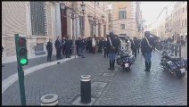 Giorgio Napolitano, l'arrivo del feretro a Palazzo Madama - Video