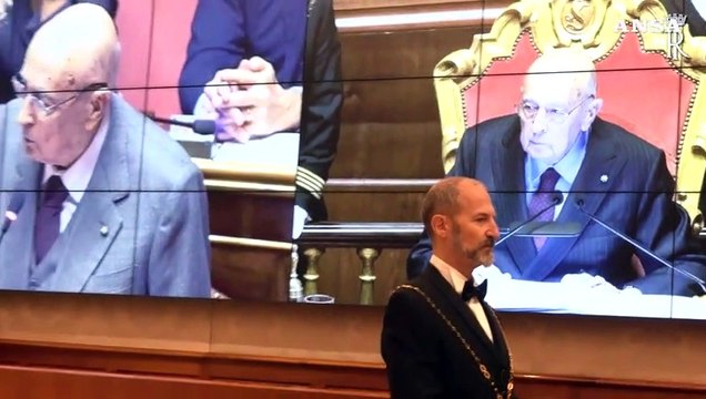Napolitano, Mattarella arrivato alla camera ardente