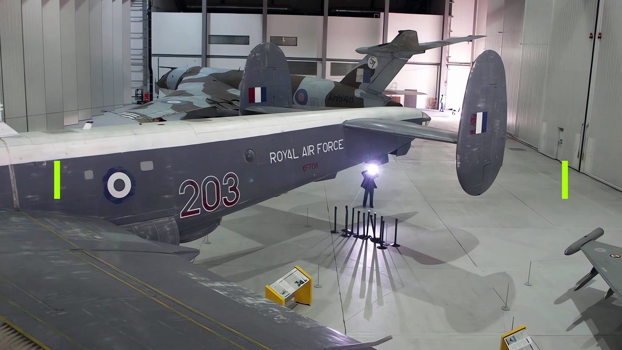 Avro Shackleton Mk 3 - maritime patrol aircraft - HD