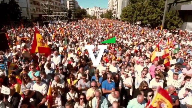 Durante el acto del PP se han escuchado gritos de Puigdemont a prisión