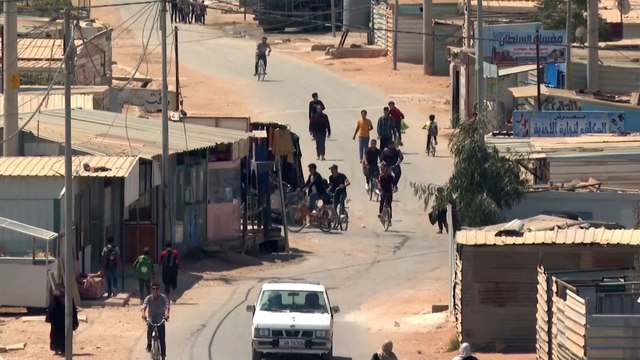 قرار أممي بخفض المساعدات للاجئين السوريين في الأردن