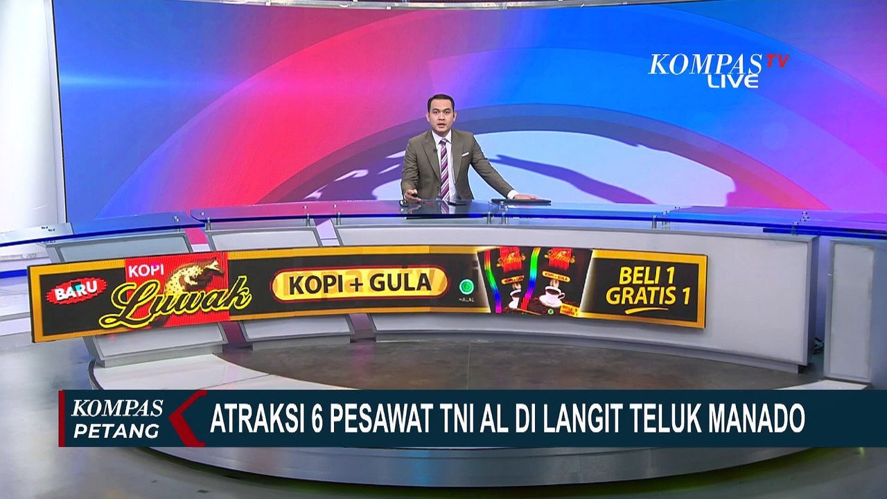 Atraksi Memukau 6 Pesawat TNI AL di Langit Teluk Manado