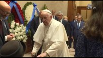 L'omaggio del Papa a Napolitano: a un grande uomo servitore della patria