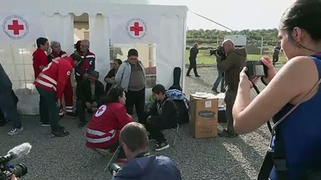 Flüchtlinge aus Berg-Karabach erreichen Armenien