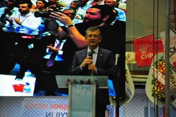 ÖZGÜR ÖZEL BEN BU TAKIMI ŞAMPİYON YAPARIM ARKADAŞLAR