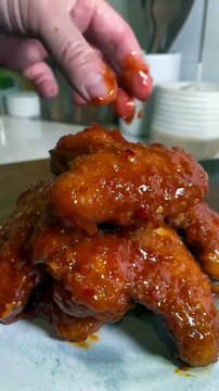 AILES DE POULETS FRITS SAUCE PIQUANTE #fries #friedchicken #chicken #poulet #recette #recipe #recipes #chef #cuisine #easyrecipe #pouletfrit