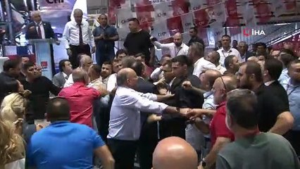CHP'nin Manisa İl Kongresi'nde arbede çıktı