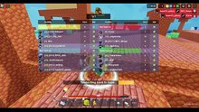 roblox bedwors 終於可以把人拖過來扁了啊~但我超爛的，這可能是報應