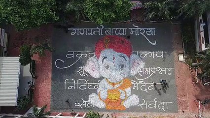 मोदक और लड्डुओं के साथ हरदा में प्रकट हुए भगवान गणेश