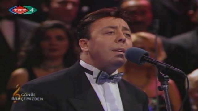 Ahad Uruk / Ayrılık ümitlerin ötesinde bir şehir