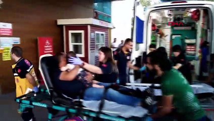 İnegöl'de düğünden dönen aile kaza yaptı: 6 yaralı