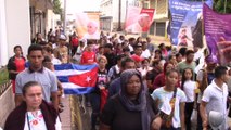 Migrantes realizan procesión en sur de México pidiendo que se regule su tránsito a EEUU