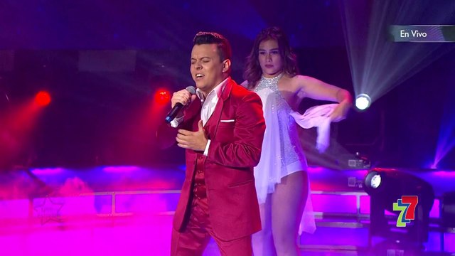 César Fuentes - Bailar Pegados - Julio Seijas Cabezudo