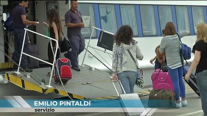 Stretto e pendolari, da villa con le zattere