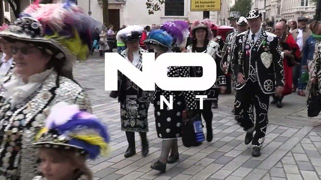 Les rois, reines, princes et princesses nacrés festoyent à Londres