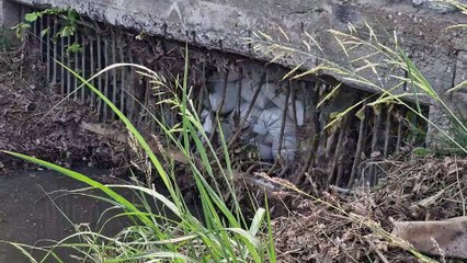 Φοβούνται μην πλημμυρίσουν οι κάτοικοι της οδού Λαρίσης στη Λαμία