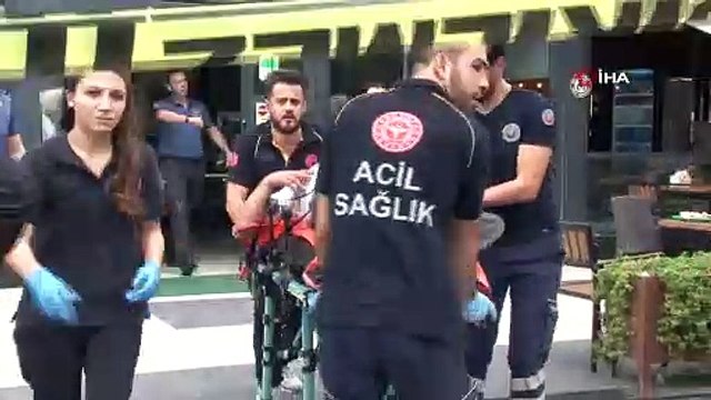 İZMİR'DE ADLİYE ÖNÜNDE SİLAHLI ÇATIŞMA: 1 ÖLÜ, 3 YARALI