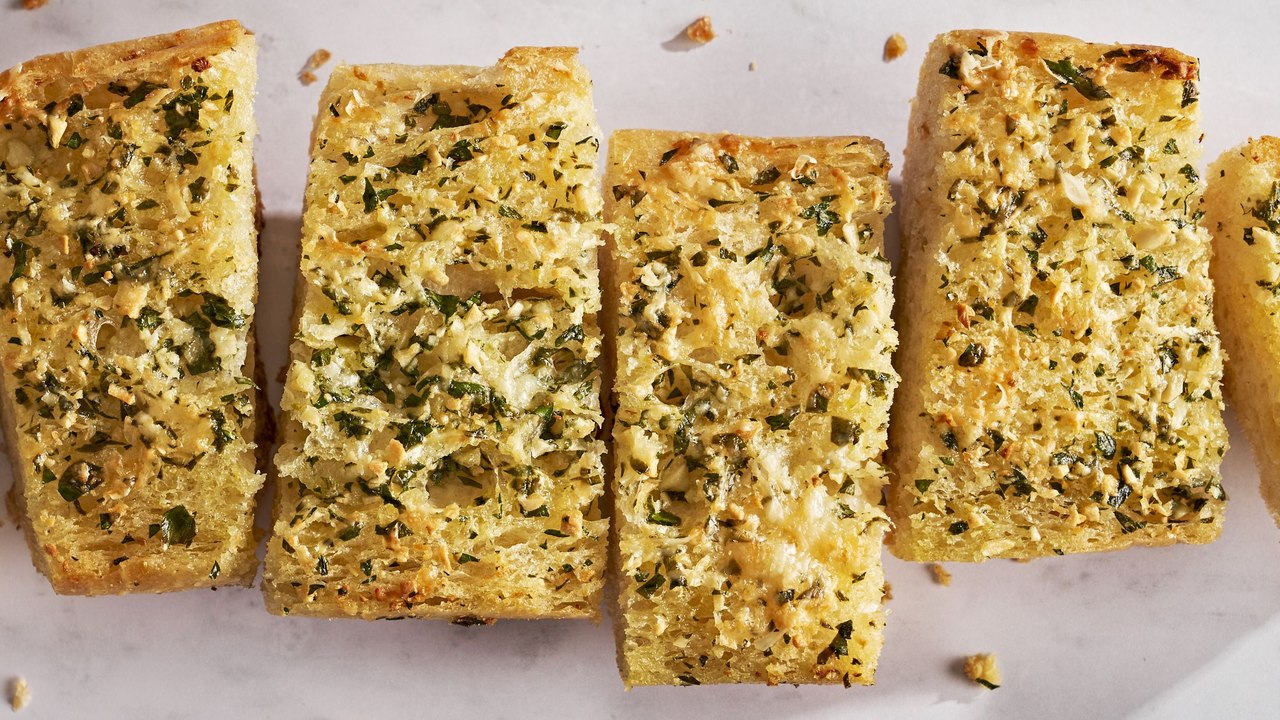 Our Buttery Garlic Bread Will Make You Ditch The Store-Bought Loaf For Good