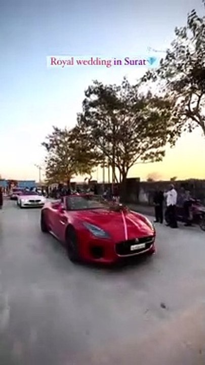 royal-wedding-in-surat-supercars-in-surat-luxury-cars-marriage-cars-supercars-surat-car-1280-ytshorts.savetube.me