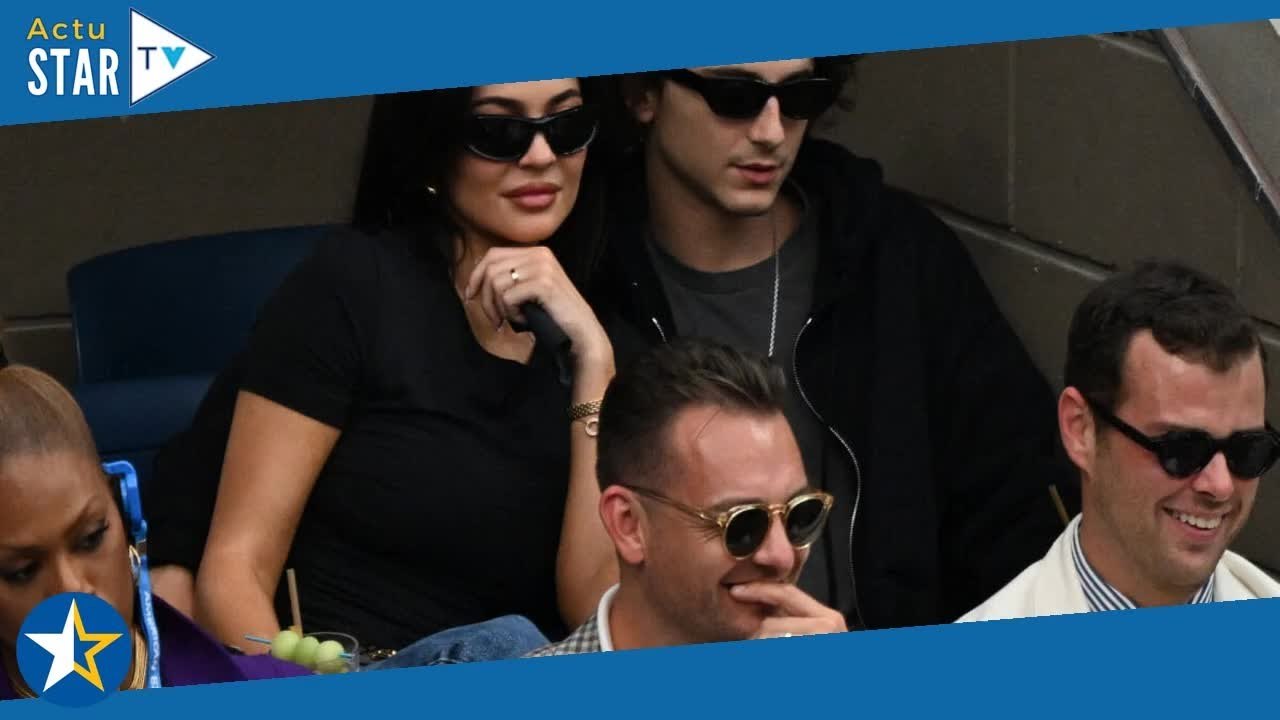PHOTOS Timothée Chalamet en couple avec Kylie Jenner  baisers de braise et gestes tendres, ils ne c