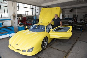 DIY Supercars: Italian Builds Incredible Cars From Scratch I RIDICULOUS RIDES