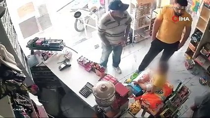 Bebeğe taciz iddiası! Yaşlı adamı dövdü