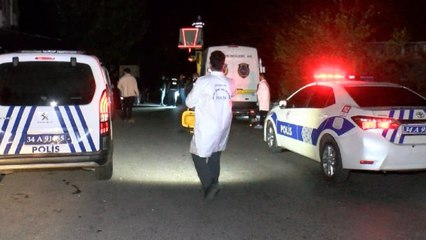 İstanbul'da kıraathanede silahlı ve satırlı saldırı: 4 yaralı