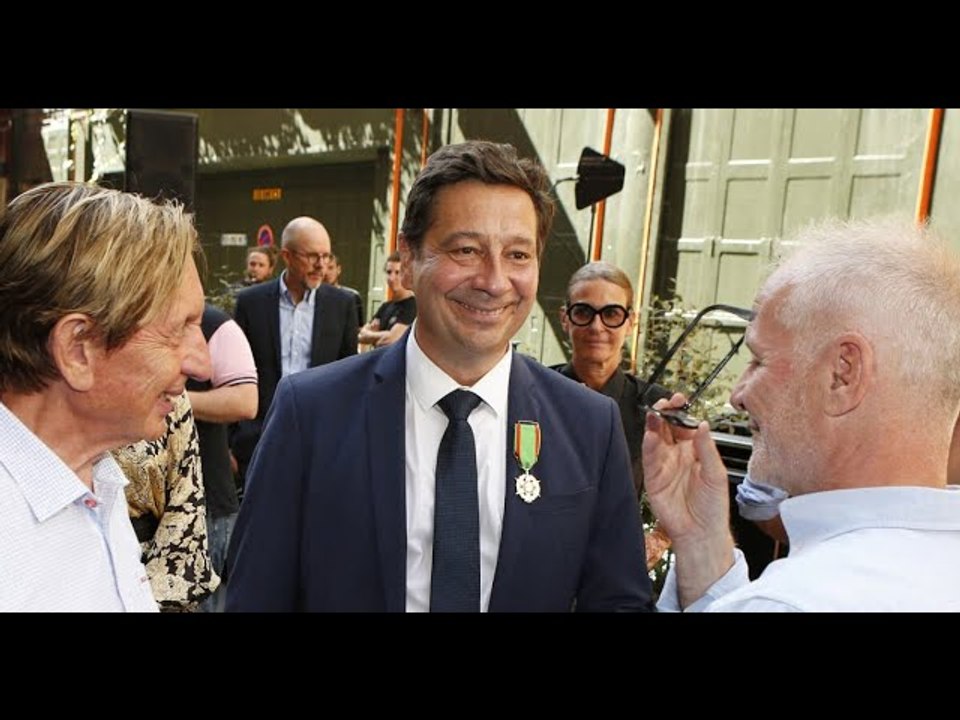 VIDEO: VIDEO Laurent Gerra : Complètement gaga auprès de sa fille, l'imitateur a reçu une importante