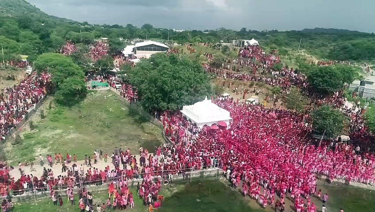 इस शहर में उड़ी 40 क्विंटल गुलाल, छोगाला छैल के जयकारों से गढ़बोर गूंजा...देखें ड्रोन वीडियो