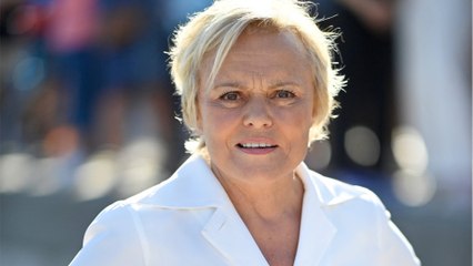 GALA VIDEO - PHOTO - Muriel Robin et sa femme Anne dans l’intimité, elles s’affichent pour une occasion spéciale