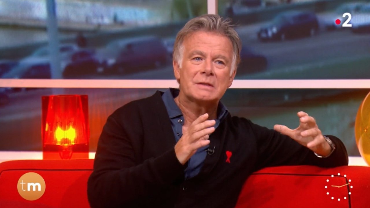 "J’ai l’impression d’embrasser mon petit frère" : Franck Dubosc raconte les difficultés de tourner des scènes de baiser avec Karin Viard