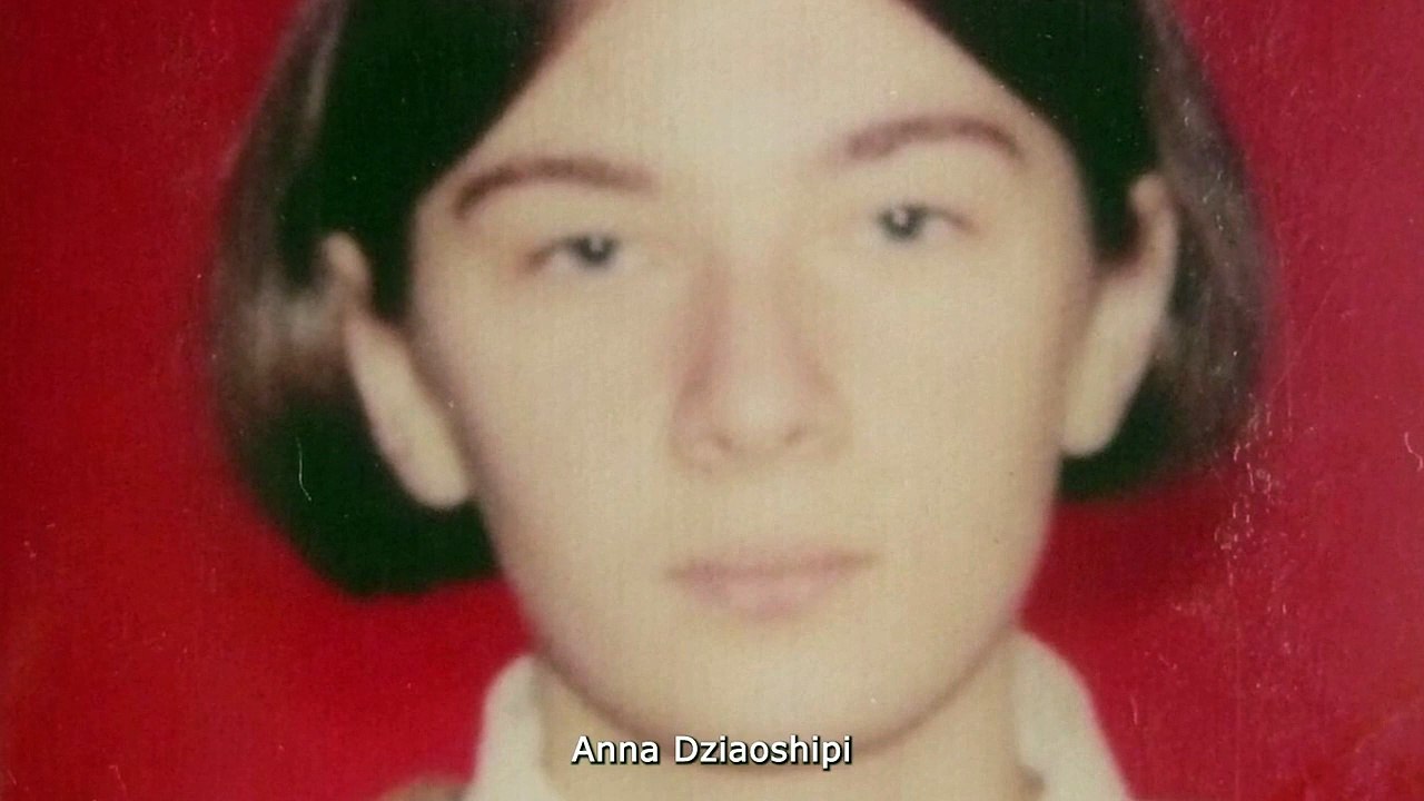 Self-Portrait Along the Borderline Trailer OmeU