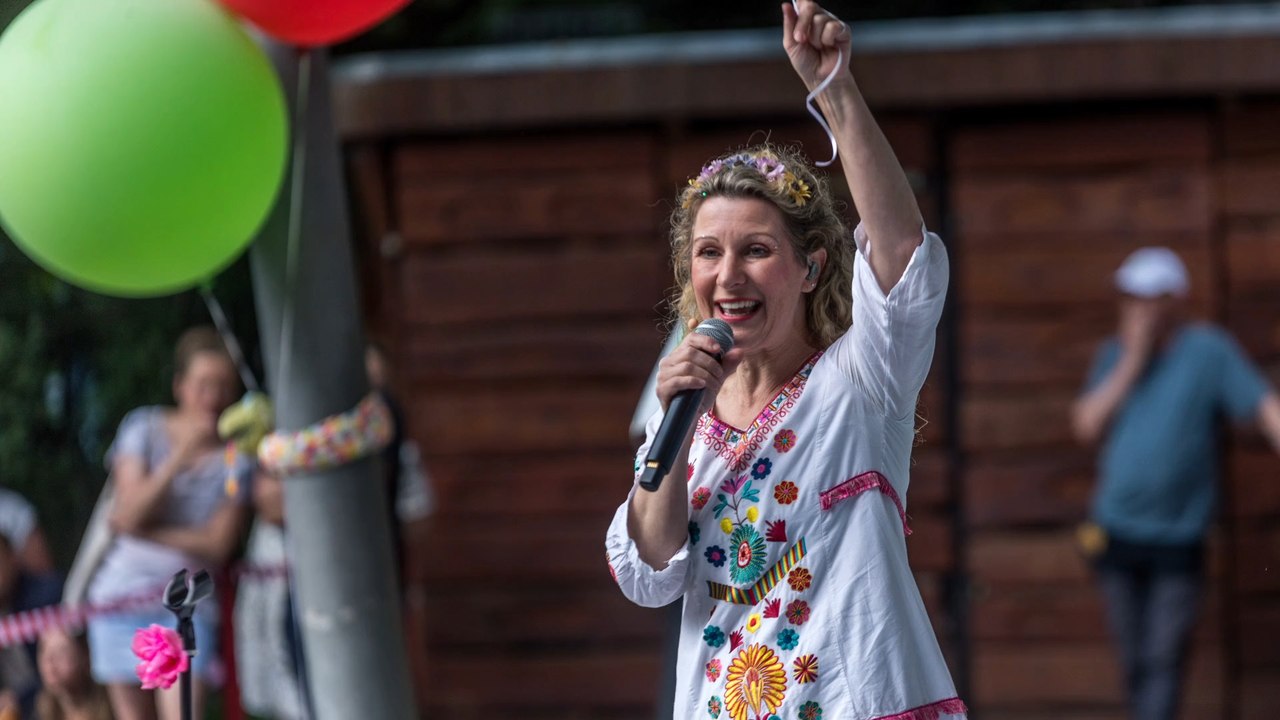 Diese deutsche Sängerin bricht alle Rekorde!