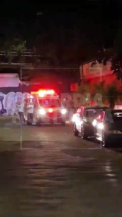 #Preliminar Fueron localizados con huellas de violencia, en calles de la colonia Mezquitán de Guadalajara. Uno de ellos murió #GuardiaNocturna