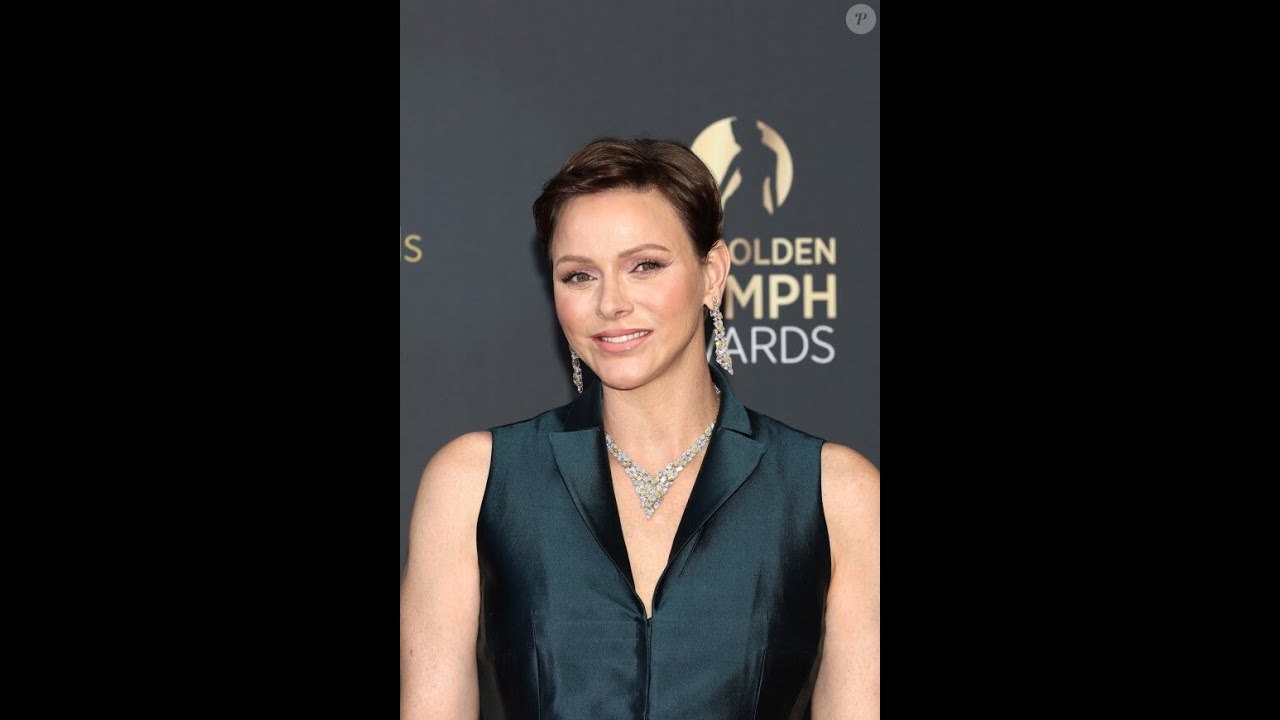 Charlene de Monaco affiche sa nouvelle couleur de cheveux ! Dîner en plein air, sourires et pas de