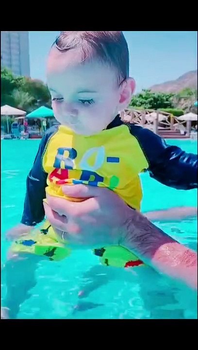 Baby dive